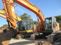 HITACHI ZX225